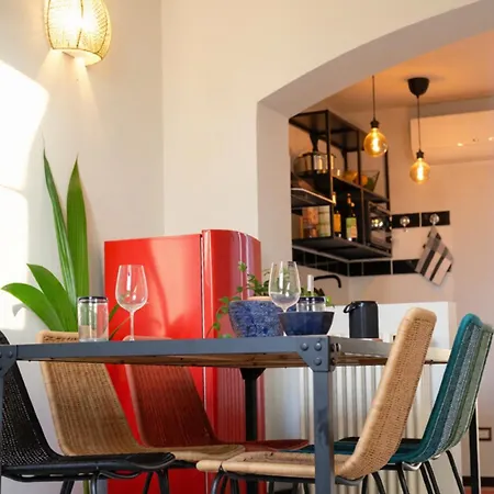 Apartamento Charming Rooftop Attic San Salvario - 300m From Porta Nuova *
