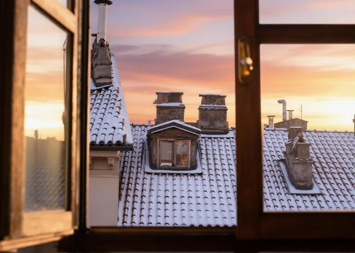 Apartment Charming Rooftop Attic San Salvario - 300m From Porta Nuova Turin