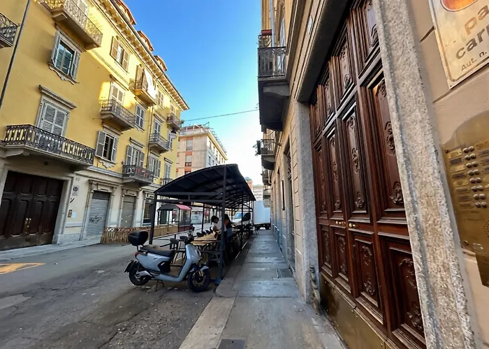 Apartment Charming Rooftop Attic San Salvario - 300m From Porta Nuova *