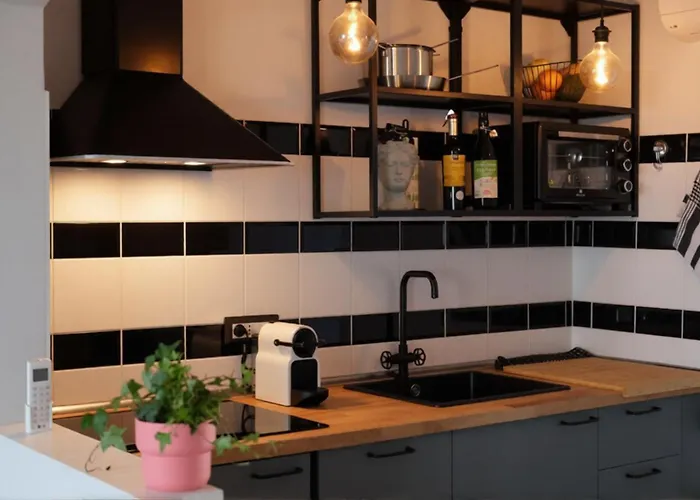 Charming Rooftop Attic San Salvario - 300m From Porta Nuova Apartment