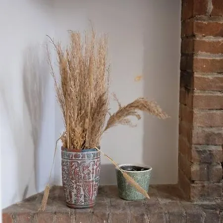 Charming Attic In Centre Апартаменты *