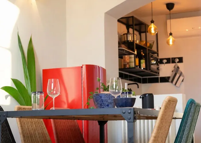 아파트 Charming Rooftop Attic San Salvario - 300m From Porta Nuova *